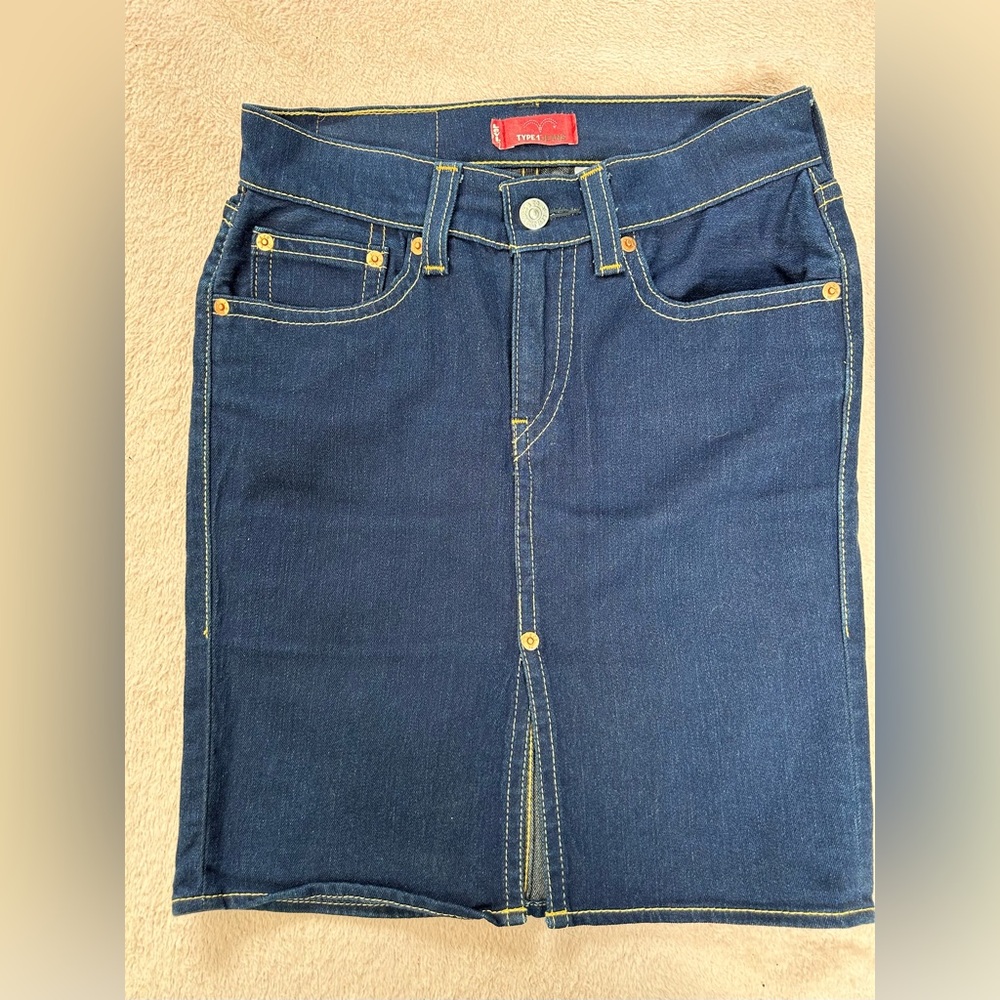 Levi's Indigo Blue Denim Classic Midi Skirt Size S.